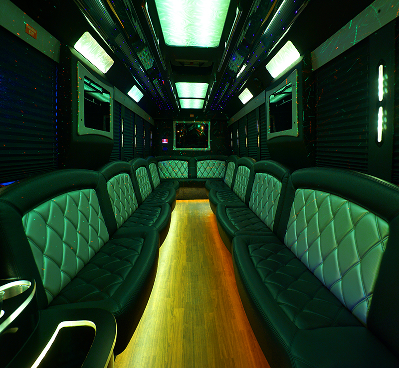 Party bus Aurora