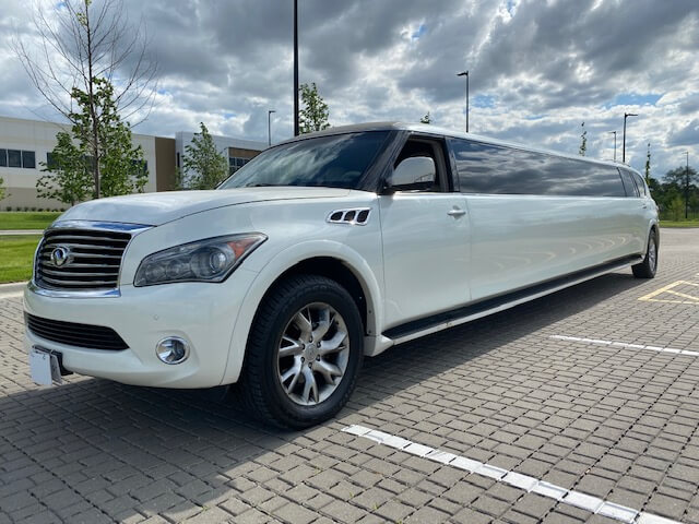 Limo service in Aurora